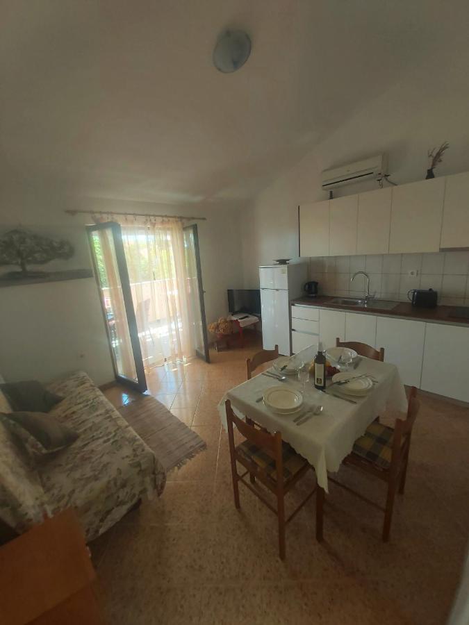 Apartments Ratka 扎顿 外观 照片